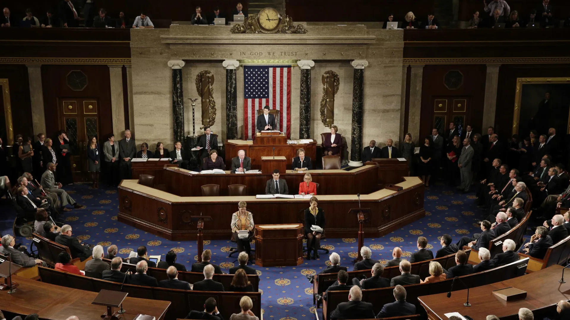 Congresso dos EUA aprova cortes de US$ 9 bilhões no orçamento de ajuda externa