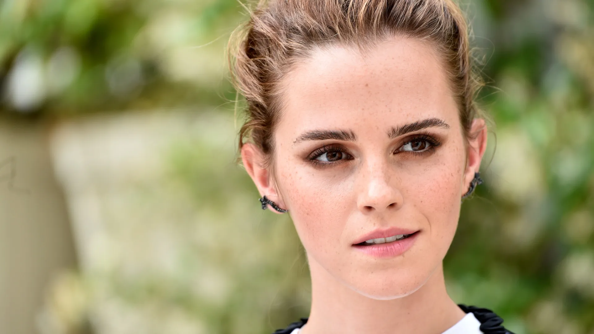 Emma Watson perde direito de dirigir por seis meses após quarta infração de trânsito