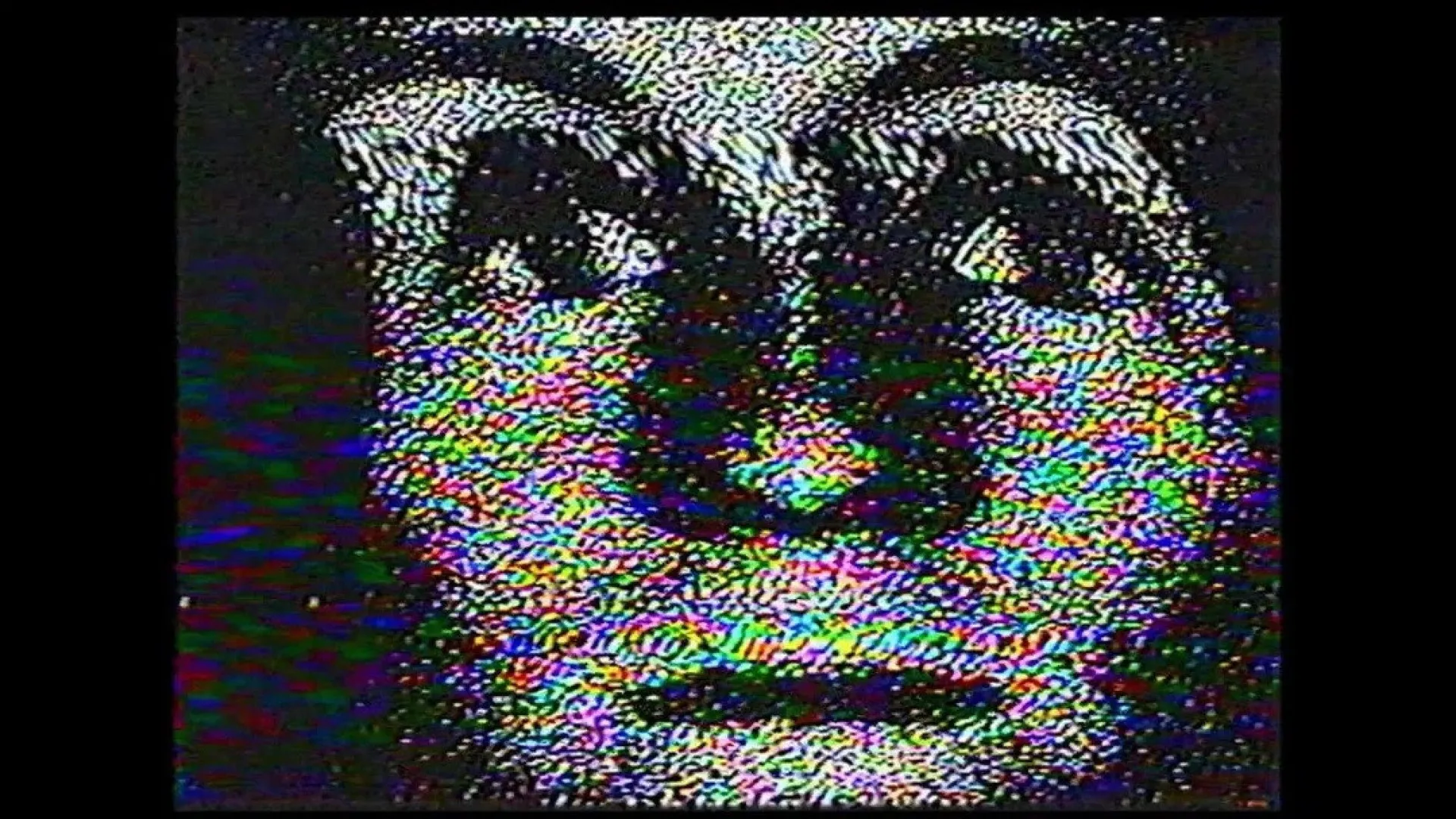 Record News tem sinal ‘invadido’ e exibe vídeo com mensagem assustadora