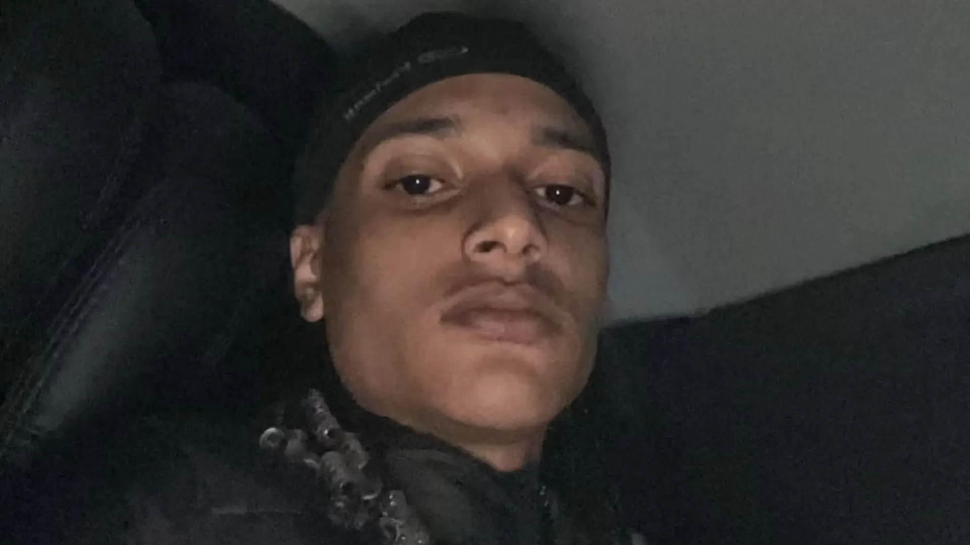 Amigo de Oruam estava rendido quando policiais foram atacados, diz defesa