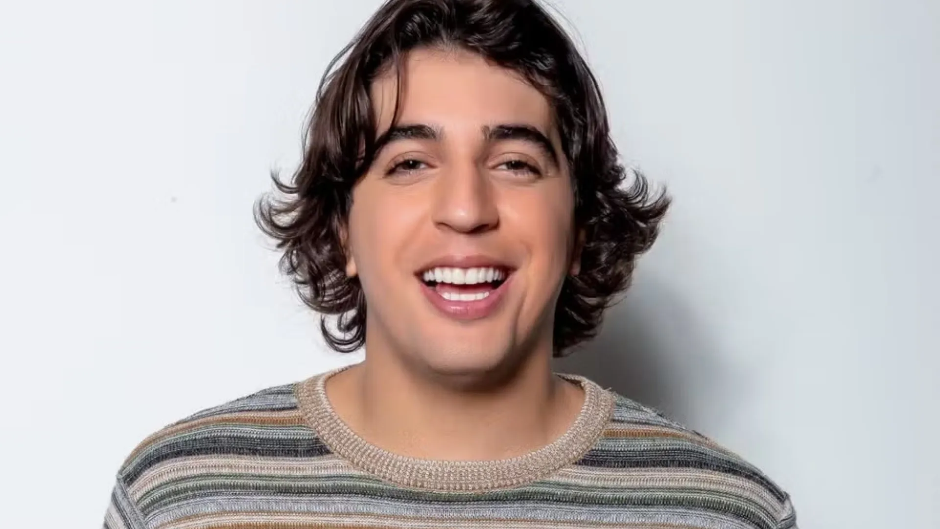 Associação repudia exposição de mulher com nanismo em show de Nattan