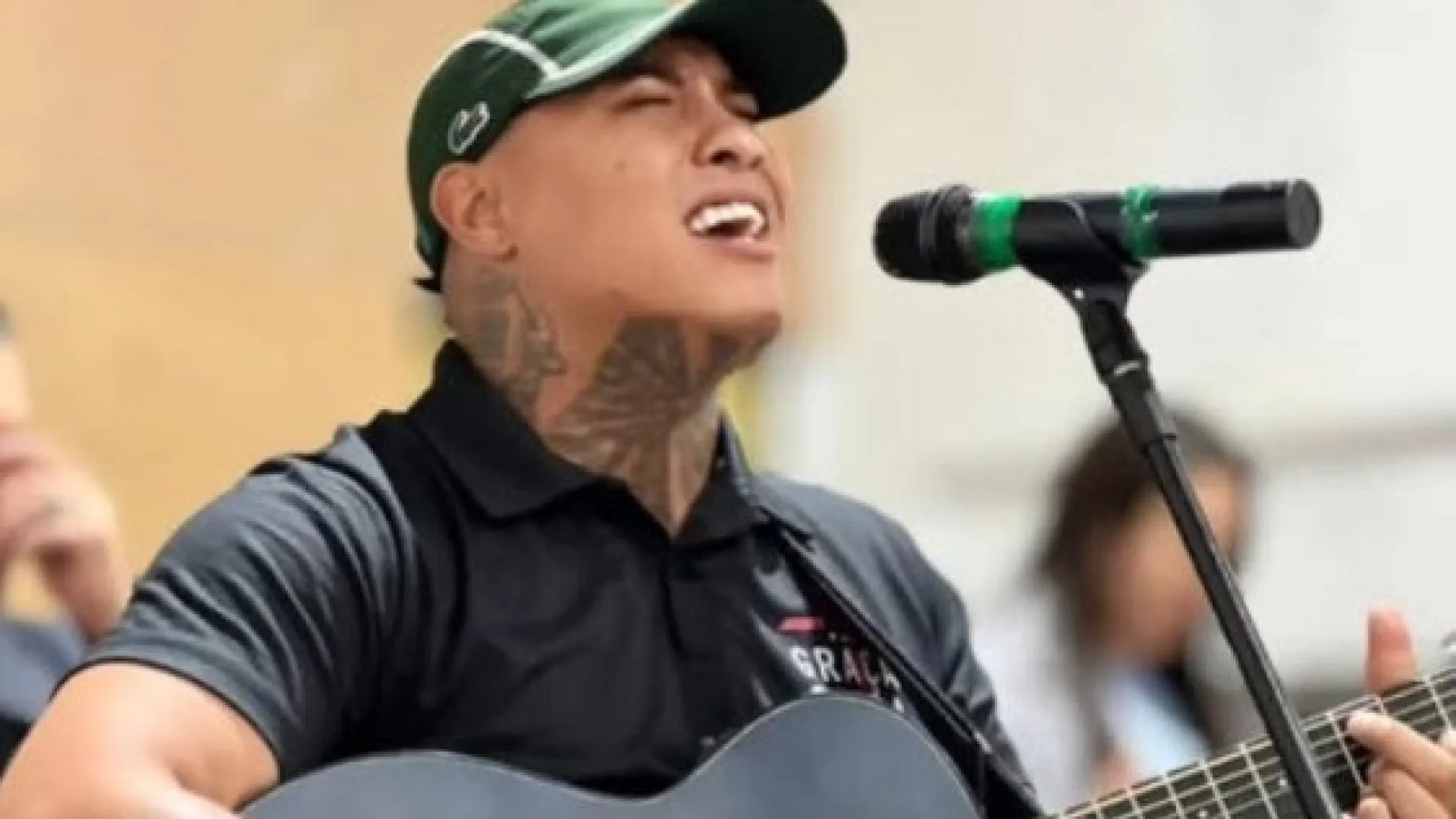 Cantor gospel João Igor é baleado na zona oeste de SP