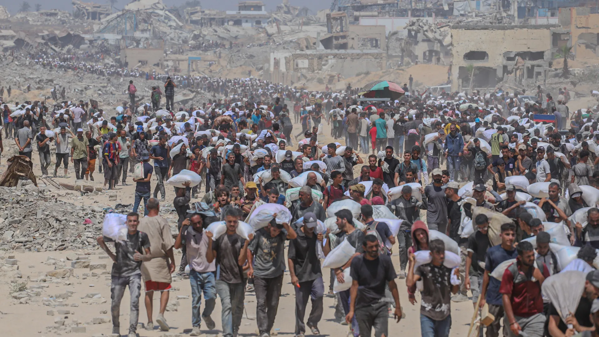 Enviado de Trump visita centro de ajuda em Gaza onde palestinos foram mortos a tiros