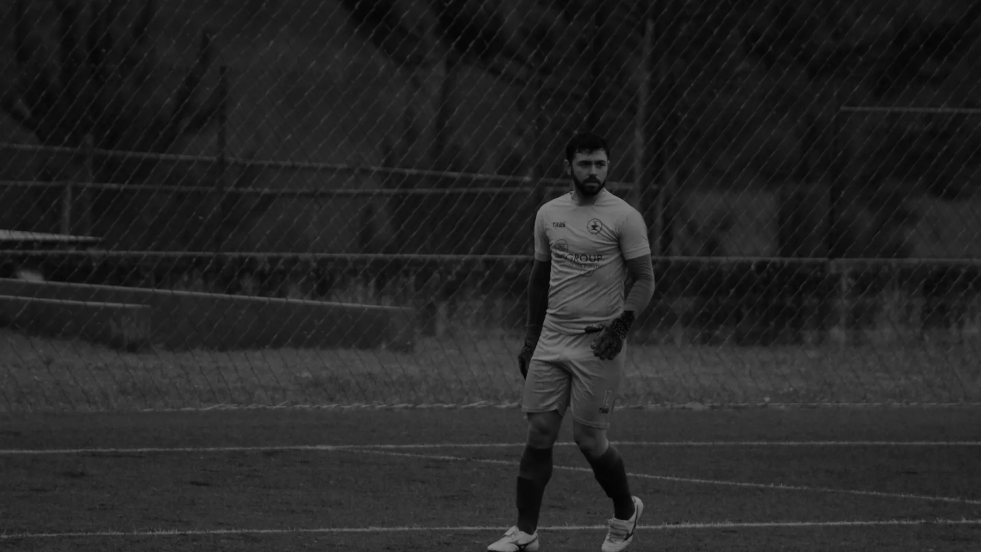 Jogador brasileiro morre afogado em praia fluvial em Portugal