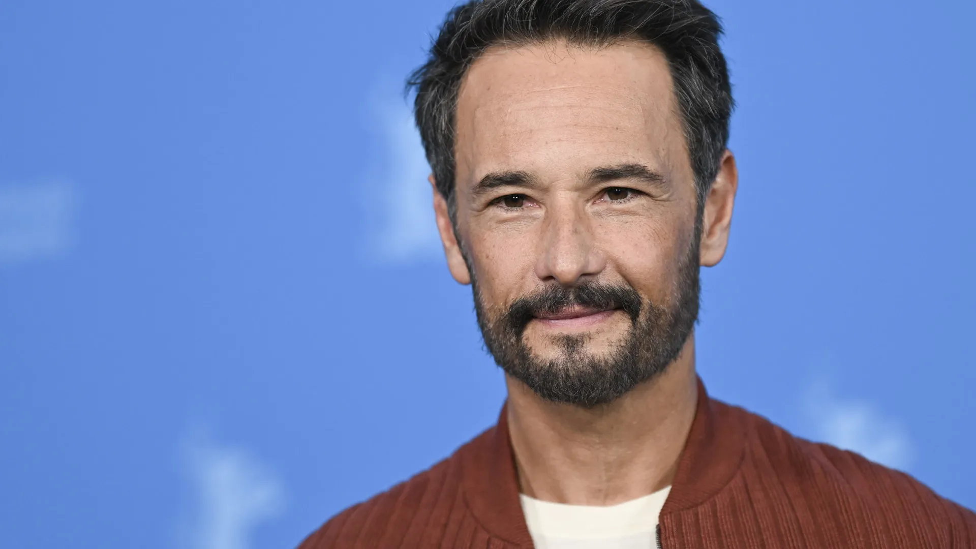 ‘O Último Azul’, premiado em Berlim, pensa o papel do idoso a partir da fantasia