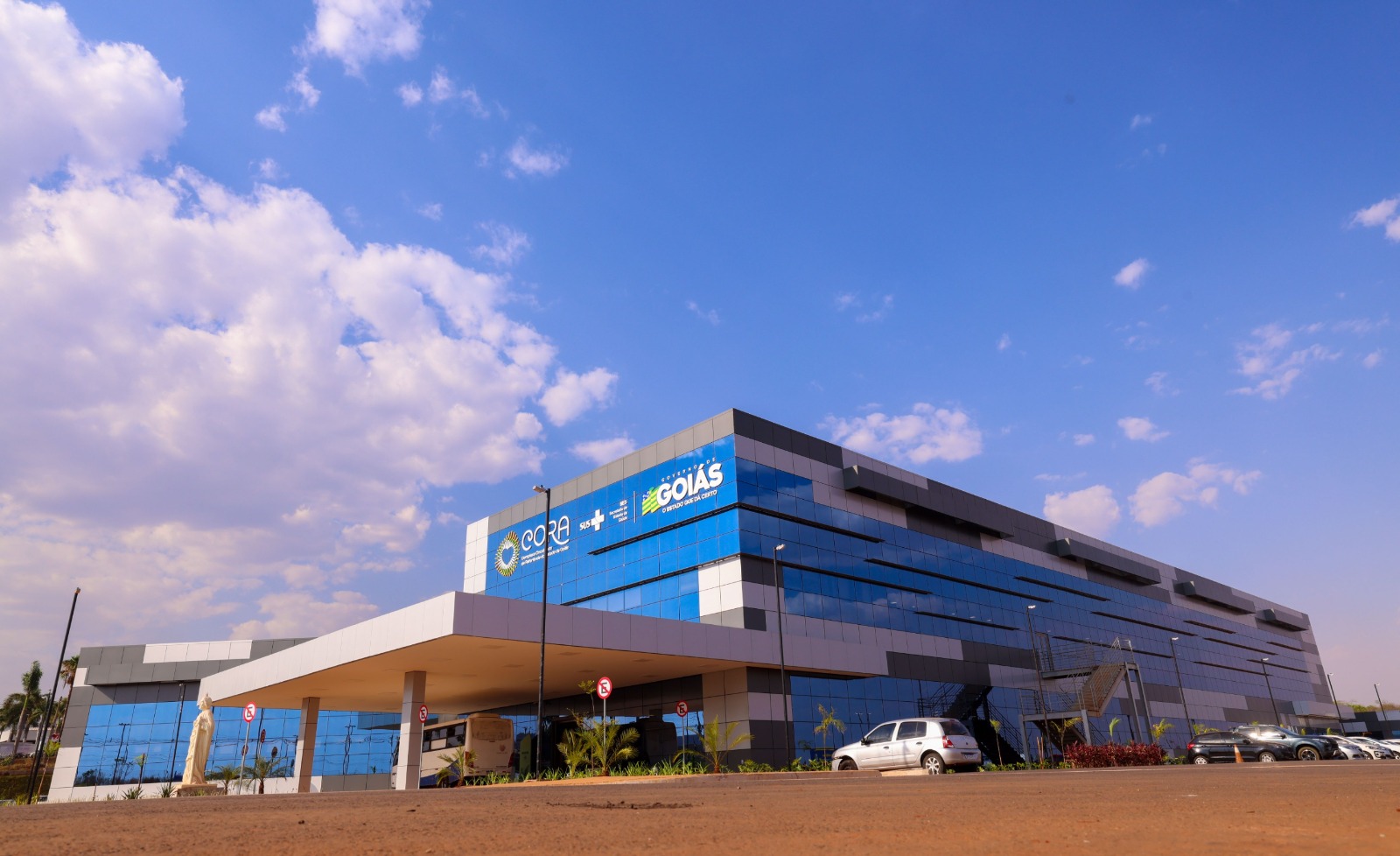 De portas abertas, Cora já transforma vidas em Goiás