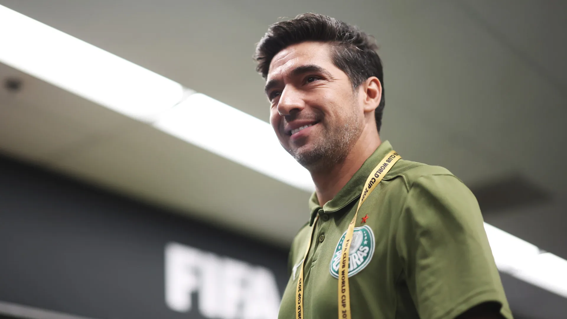 Abel retorna ao Palmeiras após folga estendida; Veiga avança em recuperação