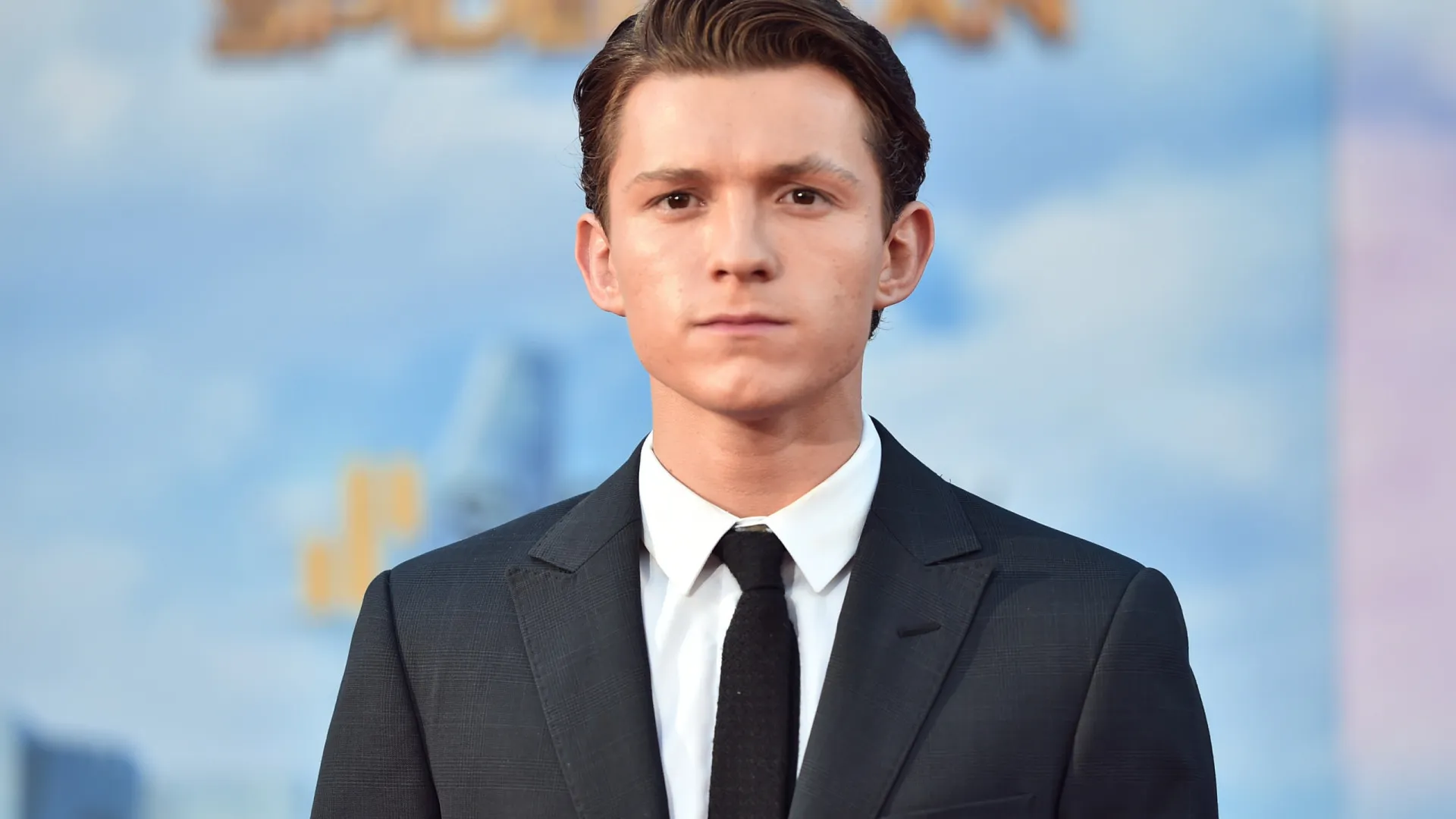 ‘É como uma nova identidade’, diz Tom Holland sobre os três anos e meio de sobriedade