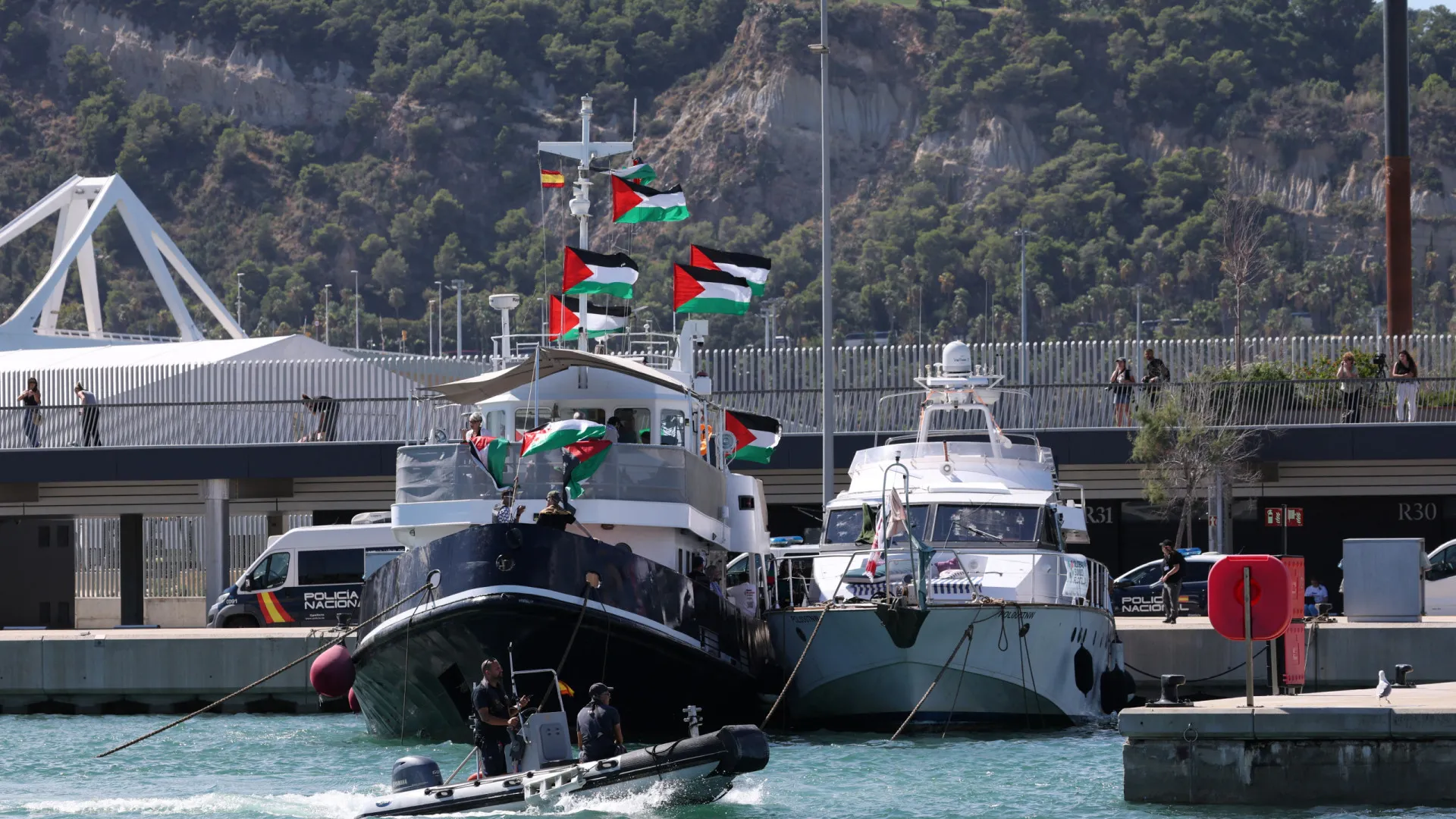 Flotilha rumo a Gaza anuncia volta para Barcelona por más condições do tempo