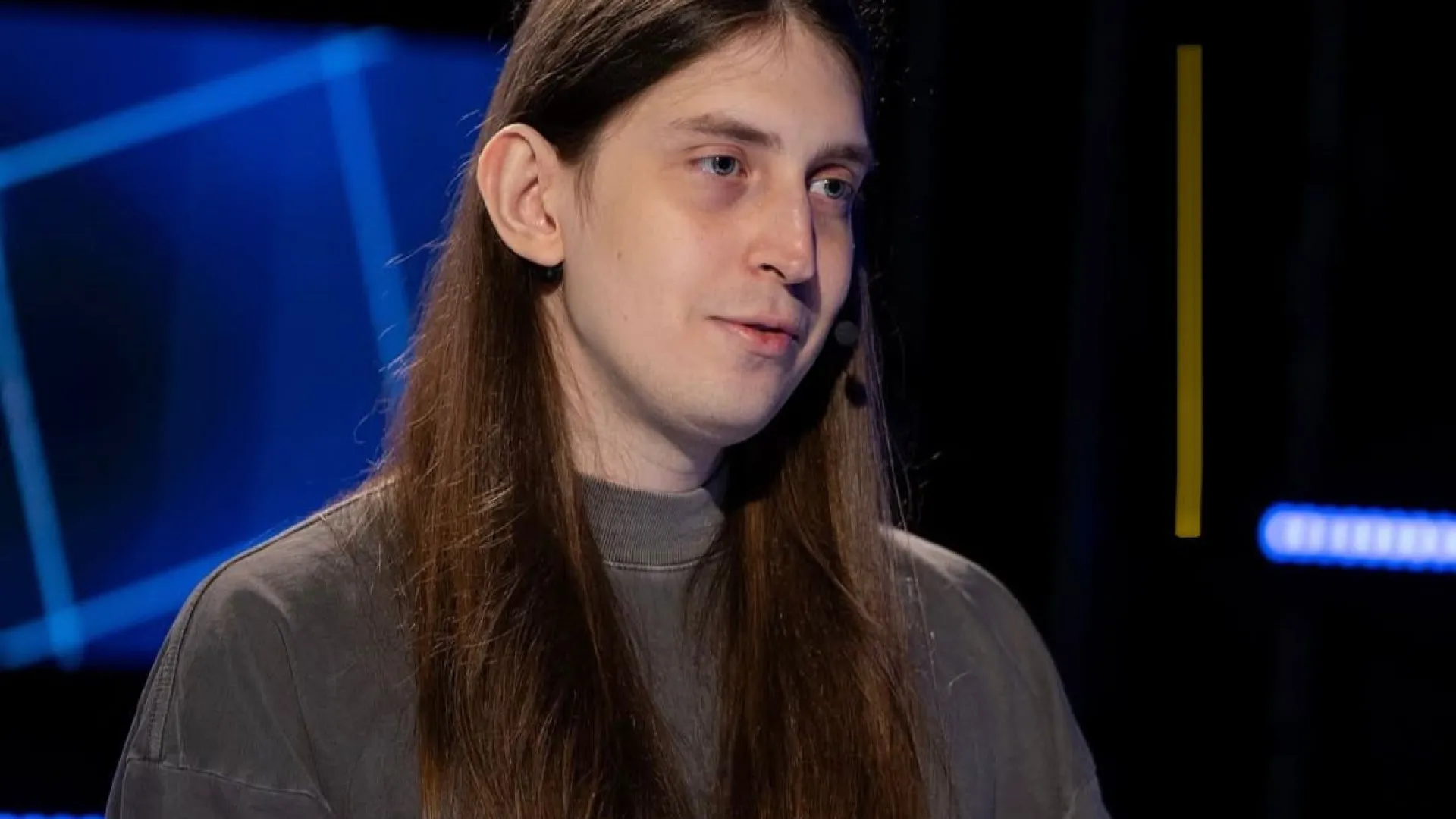 Hacker é preso por vazar dados do youtuber Felca e acessar sistemas público