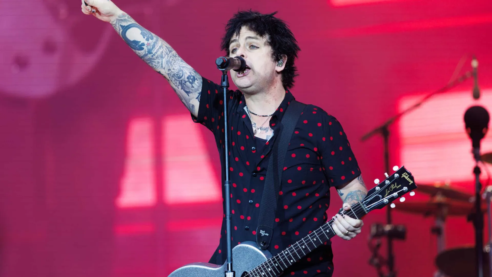 Vocalista do Green Day chama Trump de ‘idiota completo’ e critica postura política do presidente