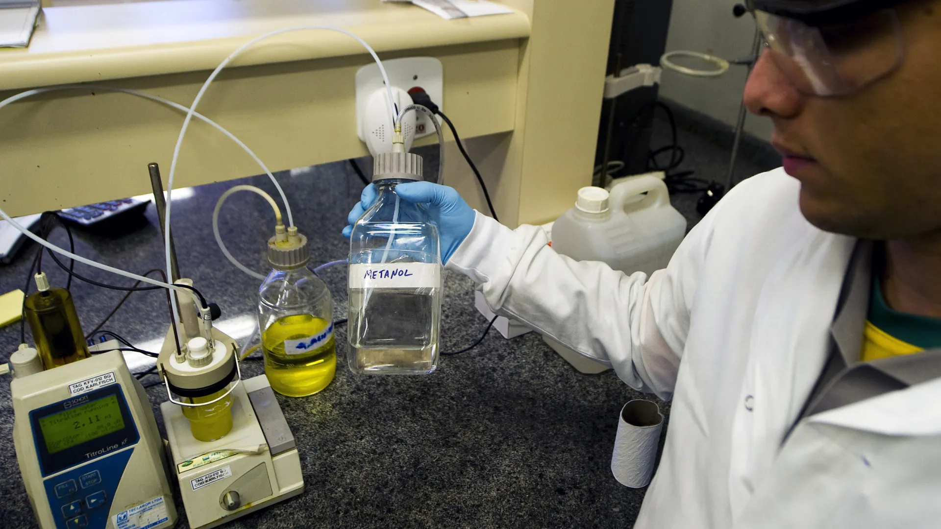 Casos confirmados de intoxicação por metanol chegam a 59 no Brasil