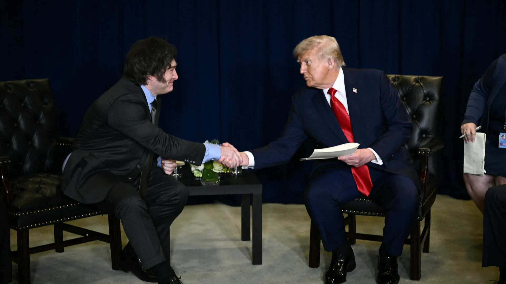 Governo Trump socorre Argentina com compra de moeda e promessa de US$ 20 bi