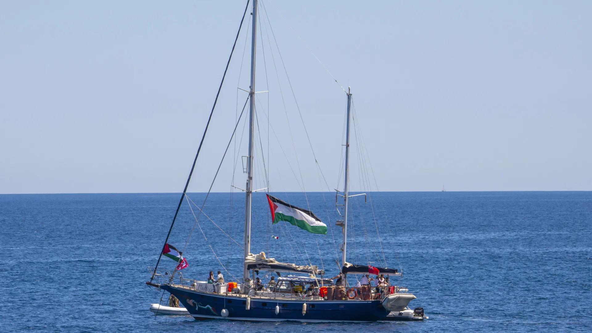 Itamaraty visitará brasileiros da flotilha detidos em Israel; ao menos 12 foram presos