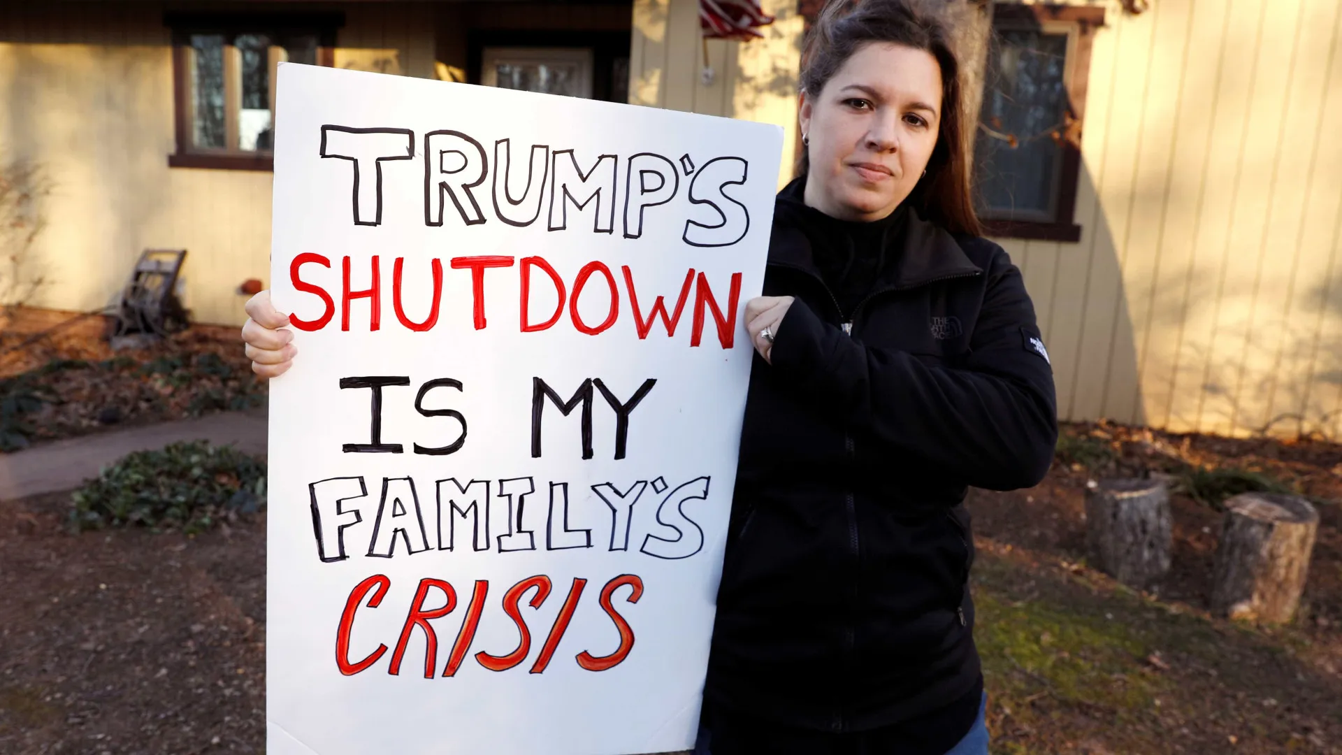 Sem acordo, EUA mantêm shutdown e interrompem serviços em agências federais