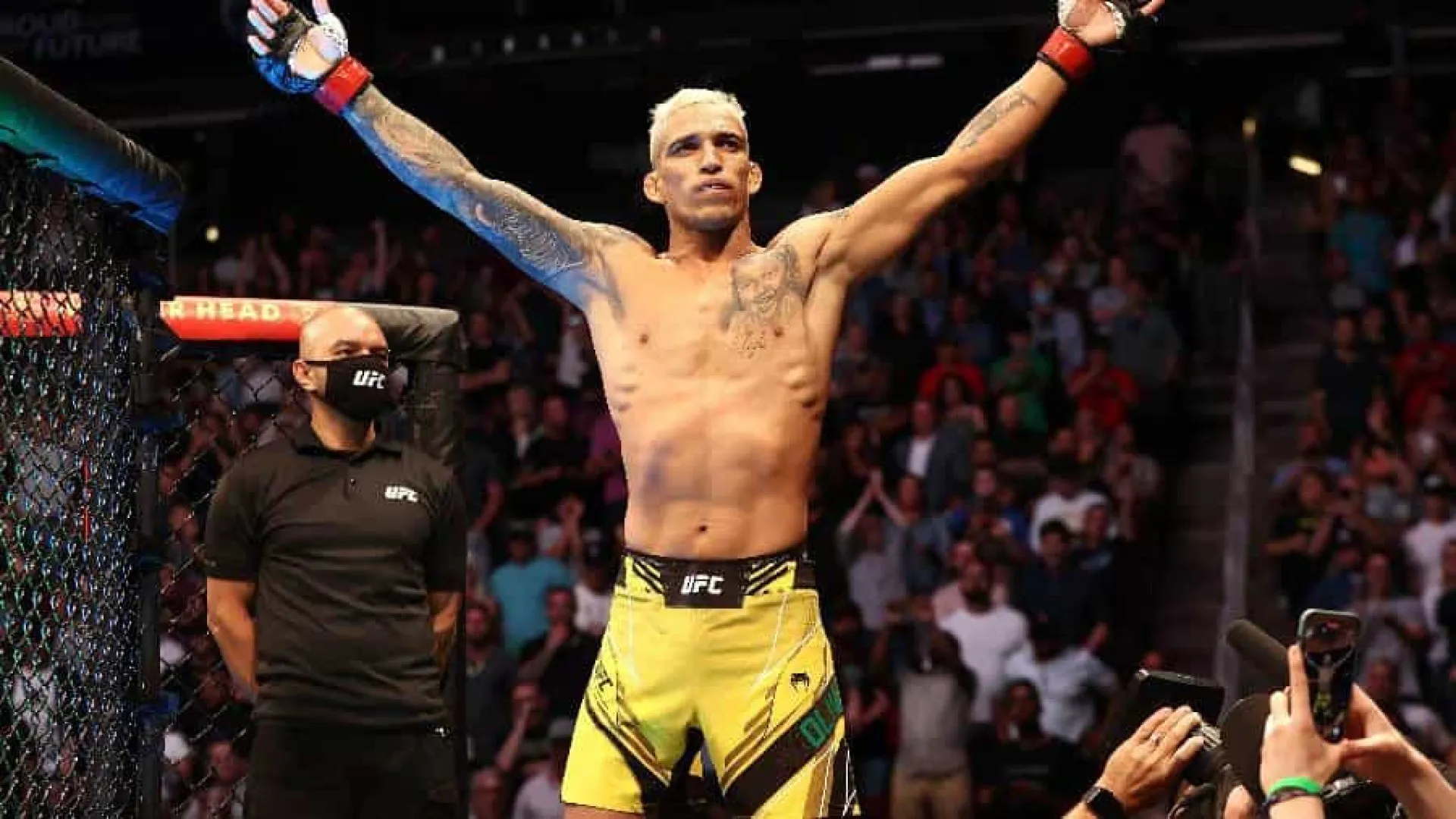 UFC Rio: Charles do Bronx fatura bônus de R$ 276 mil e promete ‘festa na favela’