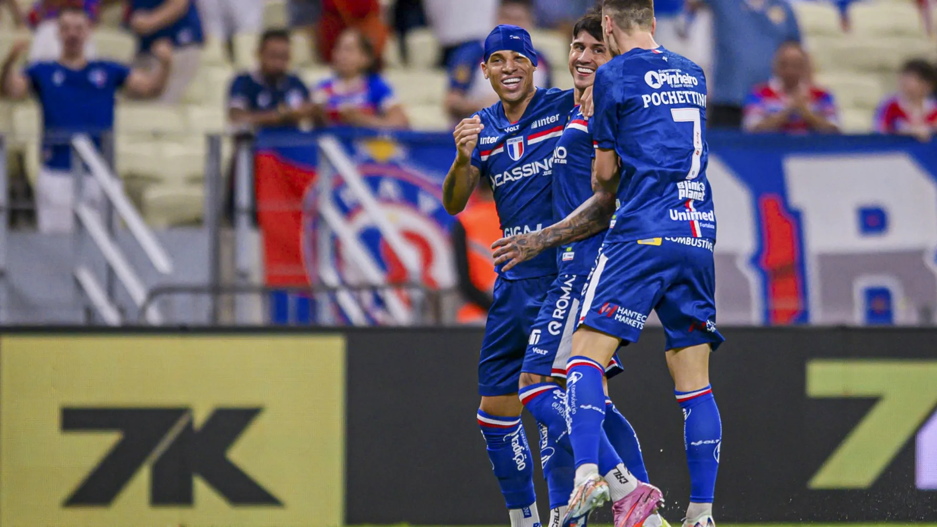 Fortaleza diminui risco de queda e vê o do Santos subir