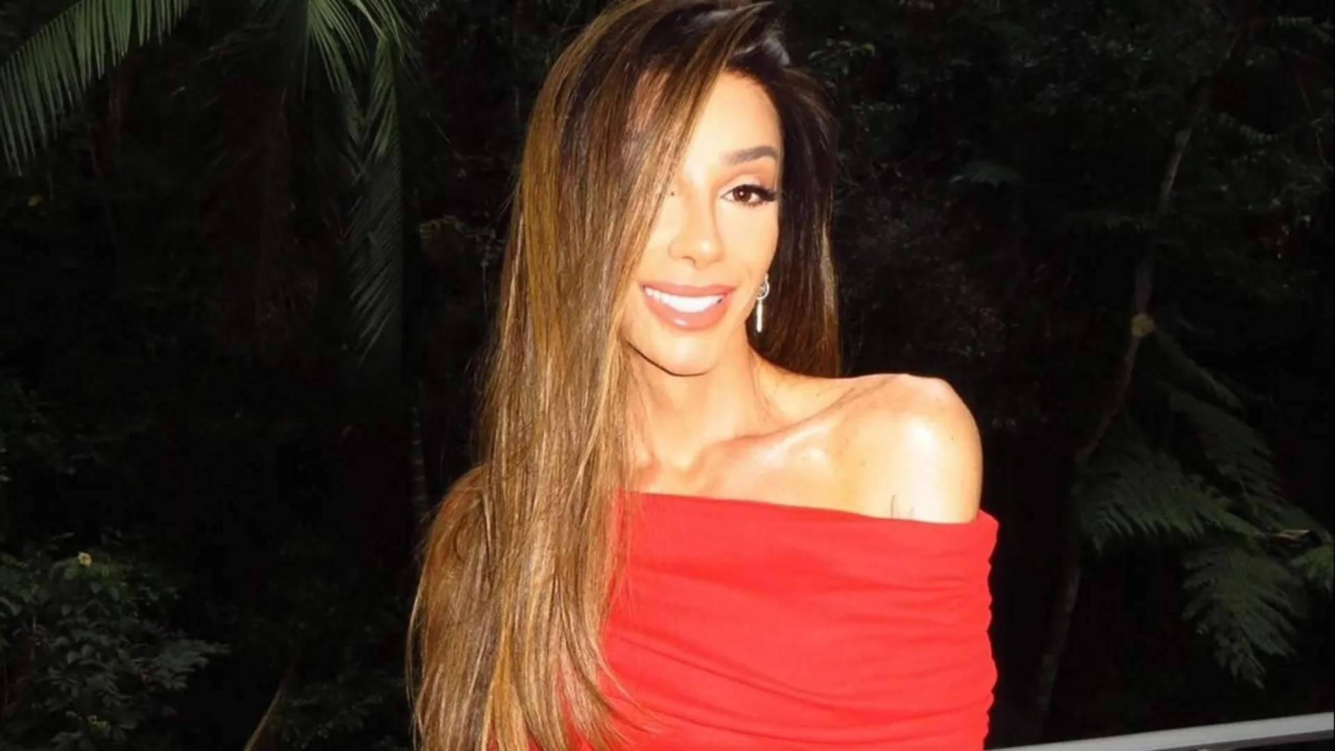 Maya Massafera se surpreende ao calcular ter mais de R$ 1 milhão em perucas de luxo