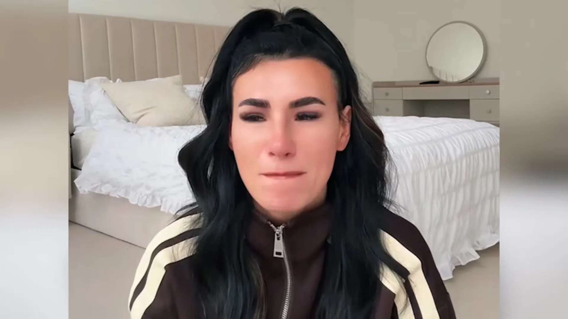 Tiktoker com 3,5 milhões de seguidores assume que fingiu ter câncer