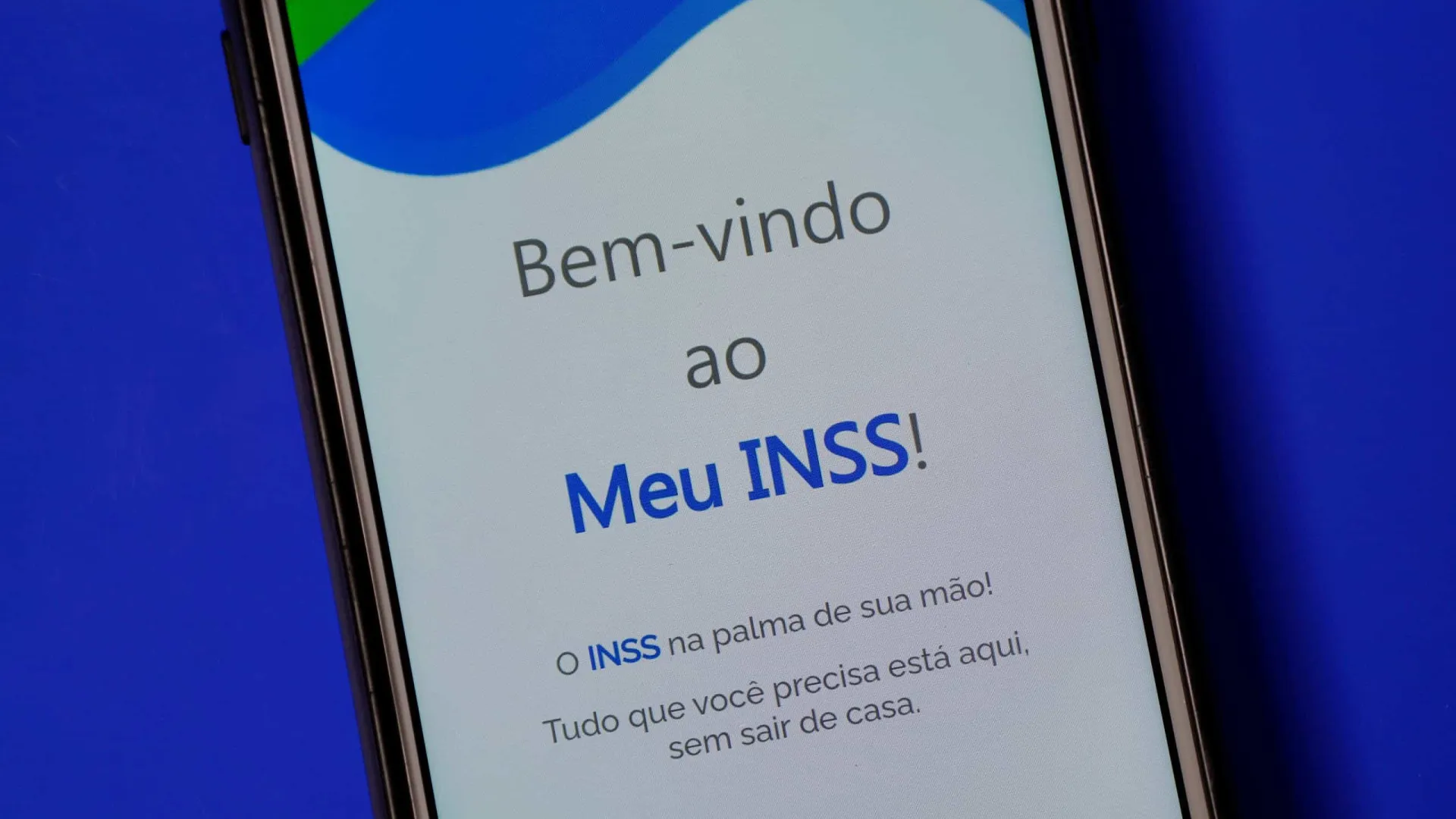 INSS suspende repasses de descontos em empréstimos consignados vinculados ao Master