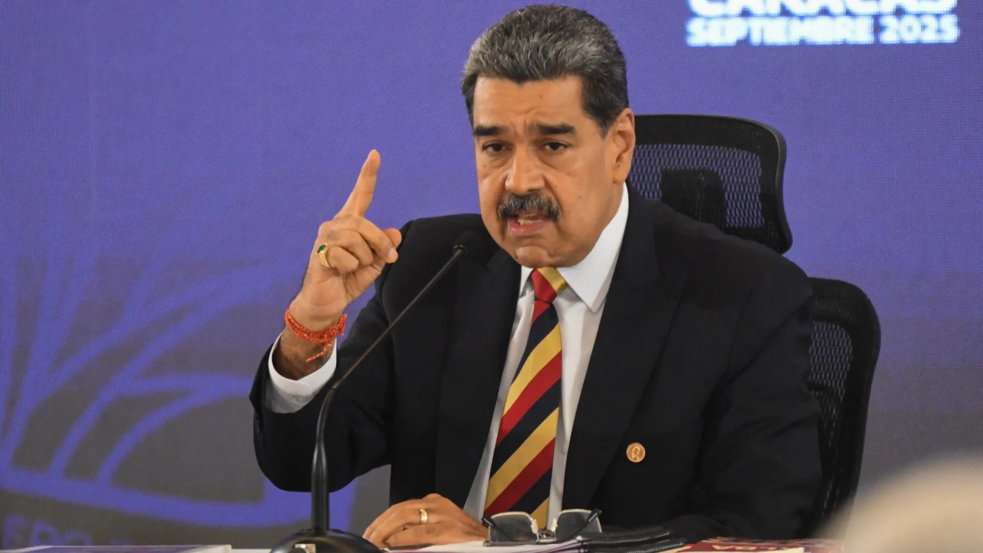 Venezuela aprova lei para proteger navios em meio a clima de guerra com os EUA
