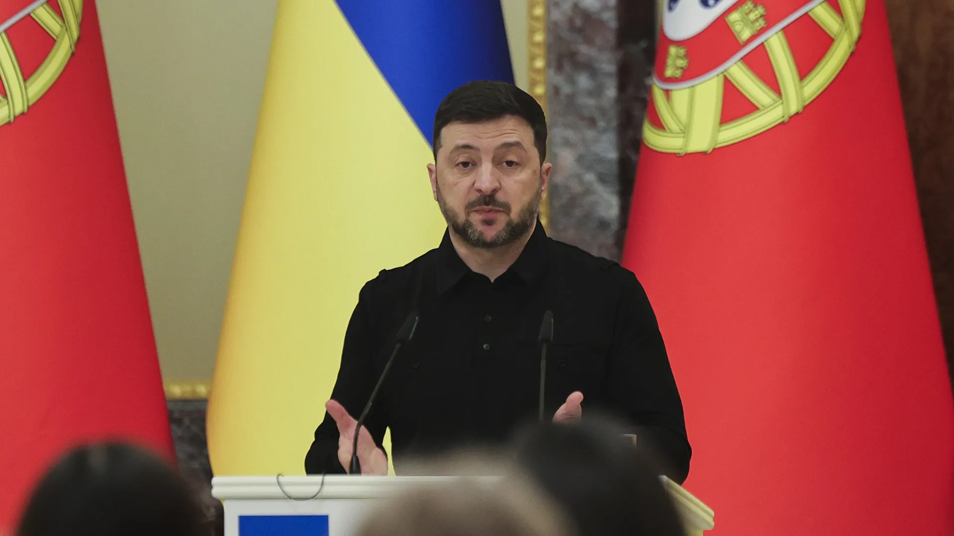 Zelensky lamenta “sinais negativos” de Moscou durante negociações de paz