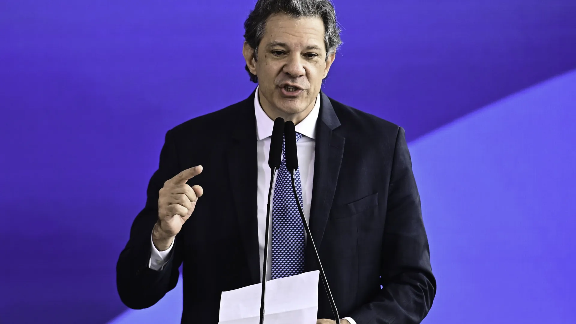 Ainda não combinei com Lula data para deixar governo, mas deve ser em fevereiro, diz Haddad