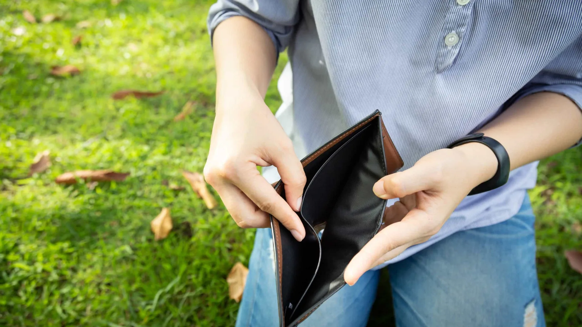 Desemprego atinge 5,1% no trimestre até dezembro e 5,6% na média de 2025, menores taxas da série