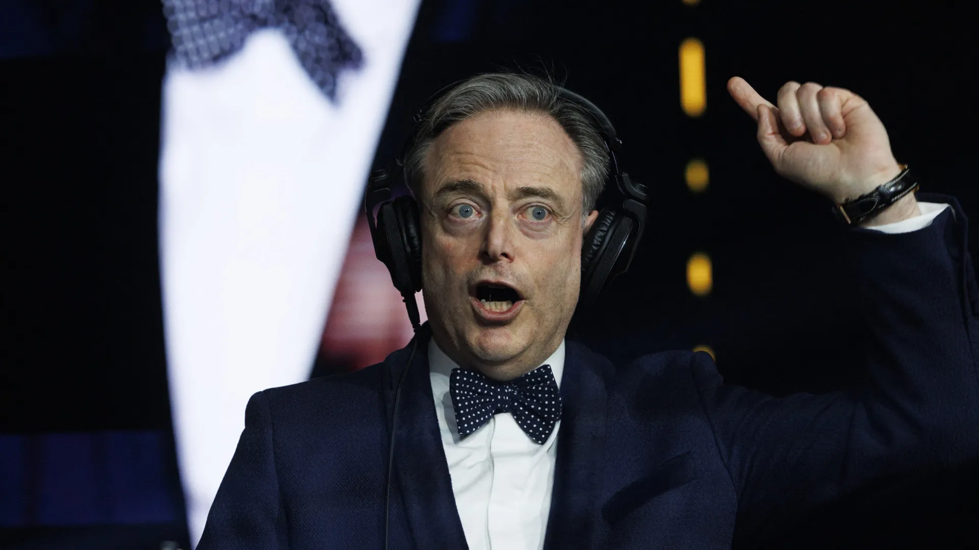 Europa precisa dizer não a Trump ou será escrava, diz premiê belga