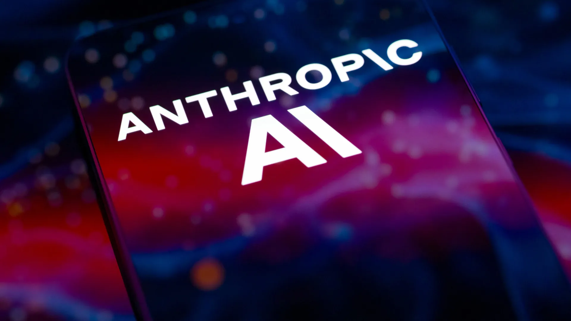 Anthropic recusa ampliar uso militar de IA nos EUA e sofre ameaça do Pentágono