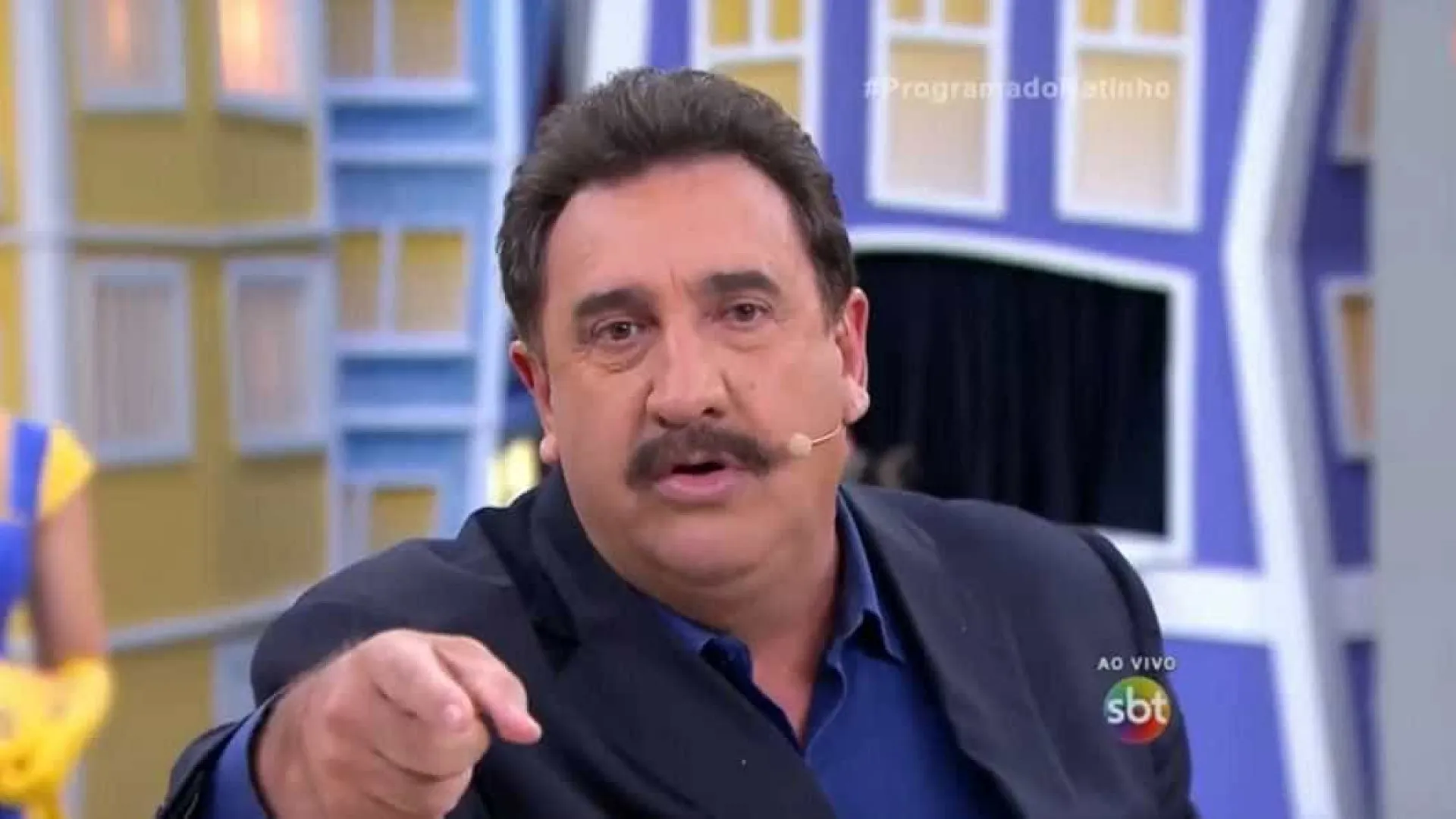 MPF processa Ratinho e SBT em R$ 10 milhões por transfobia contra Erika Hilton