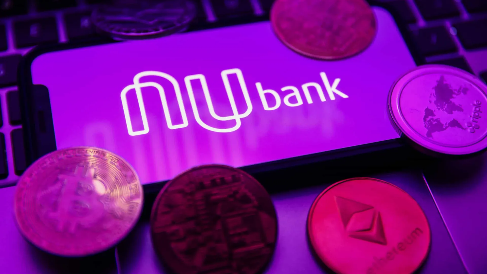 Nubank tem lucro recorde de US$ 2,87 bilhões em 2025