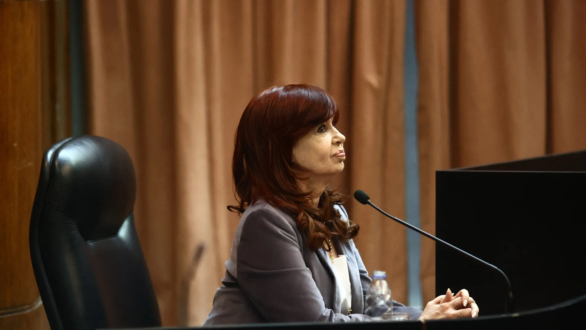 'Posso morrer presa', diz Cristina Kirchner em novo julgamento por corrupção