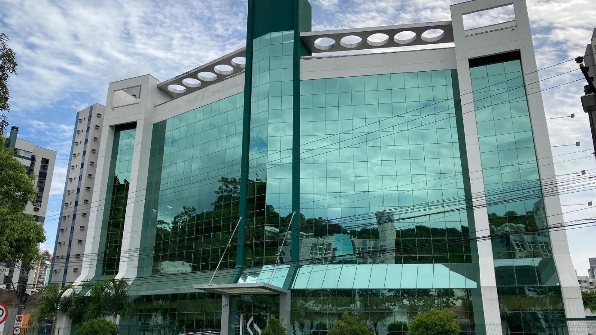 Senior Sistemas está com mais de 100 vagas abertas em todo Brasil