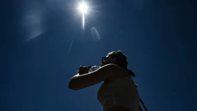 Alerta: onda de calor extrema atinge 4 estados e eleva risco à saude