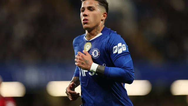 Enzo perde braçadeira após castigo do Chelsea: “É uma questão de honra”