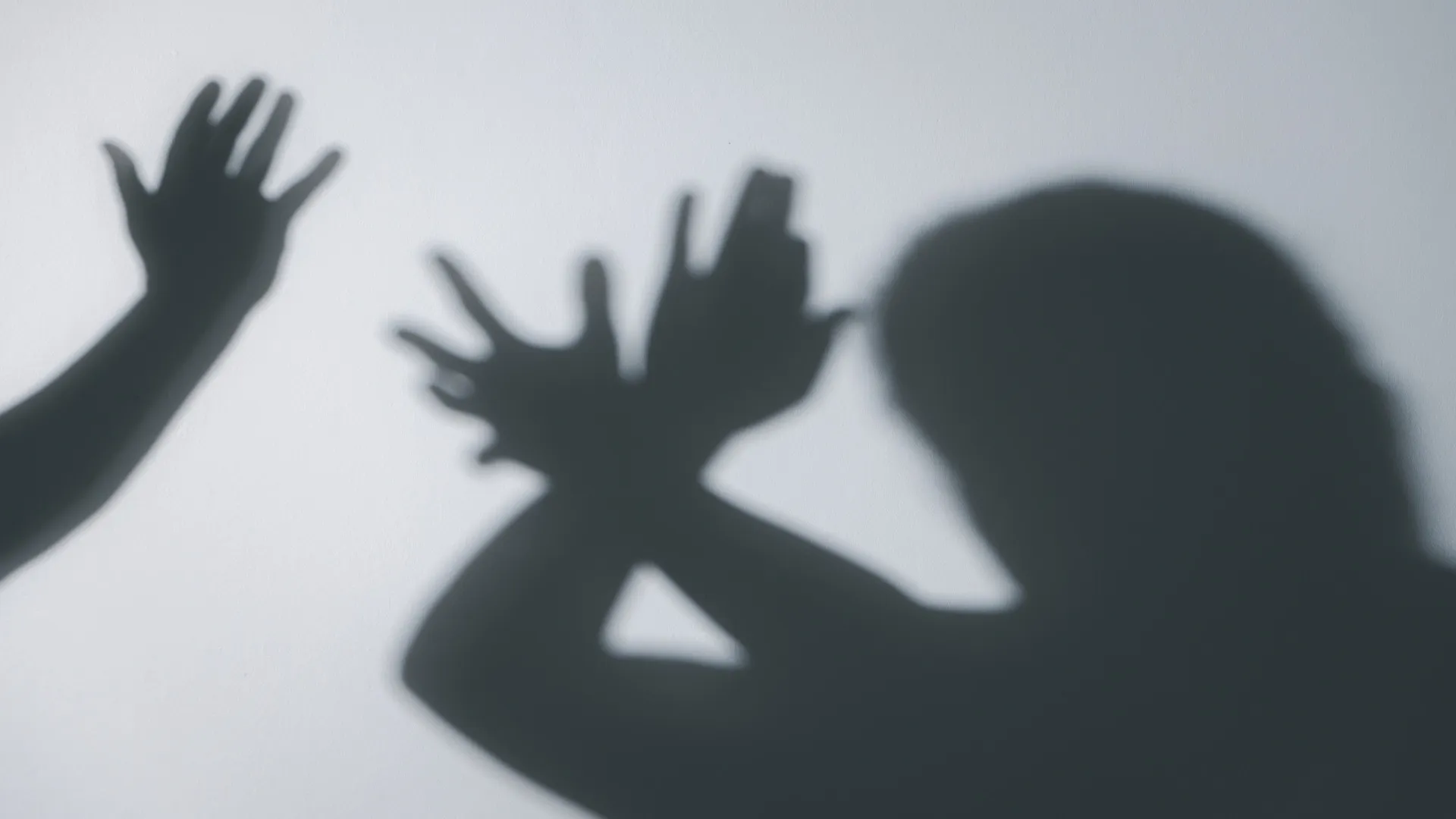 Saiba quais são as novas leis que ampliam a proteção às mulheres