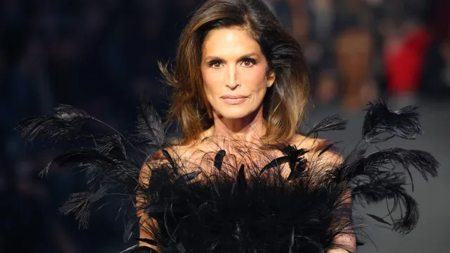 Cindy Crawford vai fazer cirurgia plástica “O meu marido é contra”