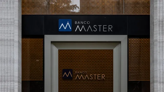 Justiça manda bloquear R$ 135 mi para recuperar prejuízo do Rioprevidência ligado ao Master