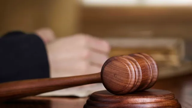 Pai é condenado a 97 anos de prisão por abusar sexualmente das filhas no RS