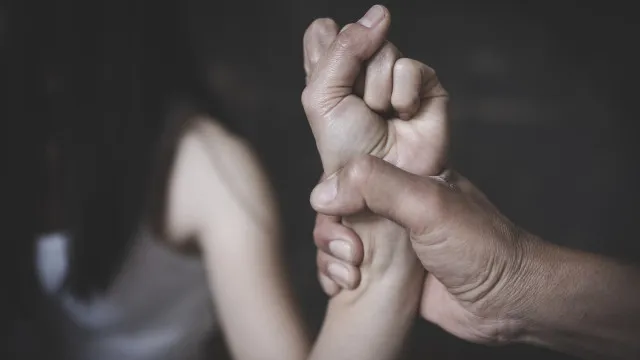Homem é preso após perseguir menina de 12 anos que voltava da catequese