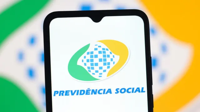 INSS tem 13 milhões de aposentados com prova de vida pendente